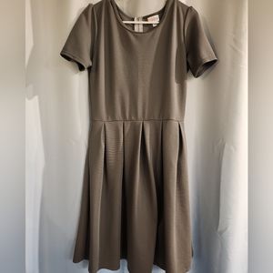 Lularoe ameila large